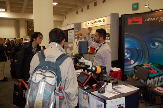 photonics-west-booth-visitors