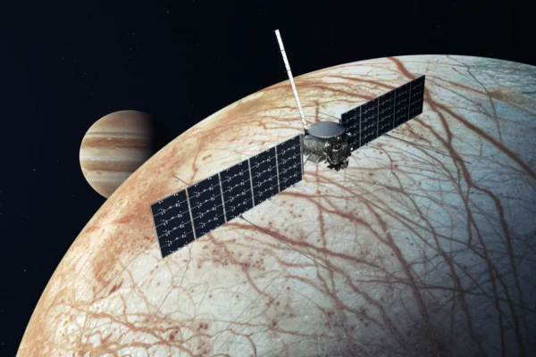 Europa clipper satellite